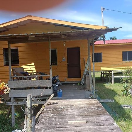 Mulu Homestay Bagian luar foto
